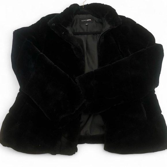 Fashion Nova Black and Gold Jacket - Picture 2 of 4